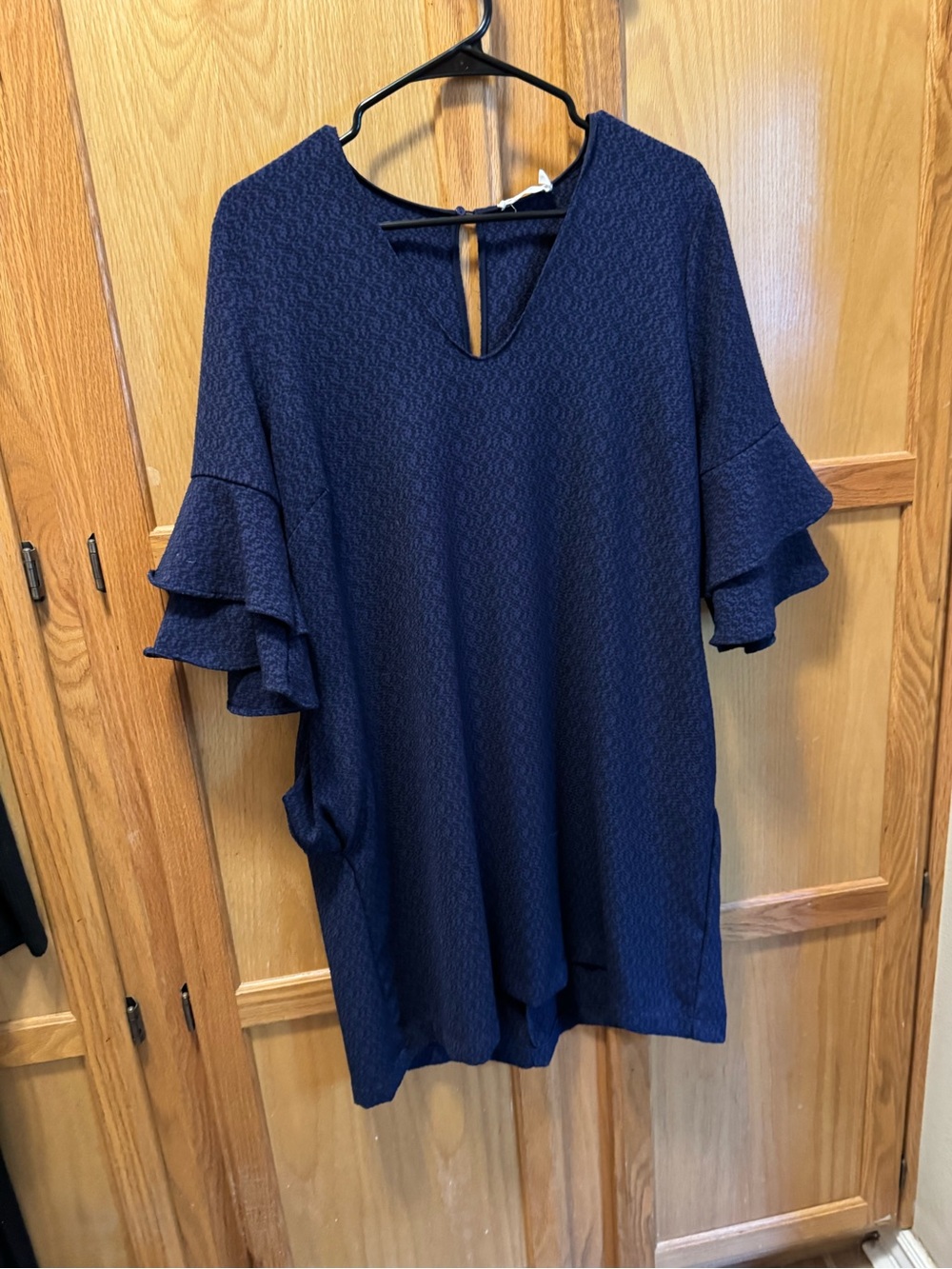 Women's Navy Ruffle Sleeve Tunic Top Lush Navy Solid Shift Dress V-Neck Ruffle S